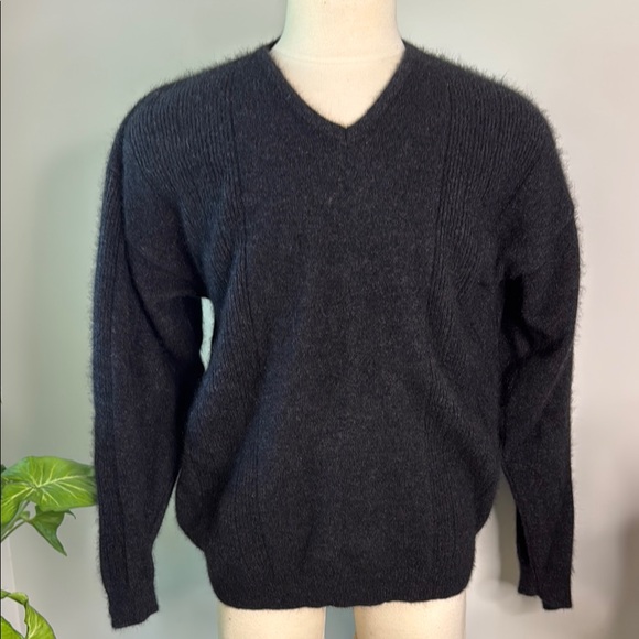 Vintage Untouched Underworld Merino Wool & Possum Fur Classic V-neck Sweater